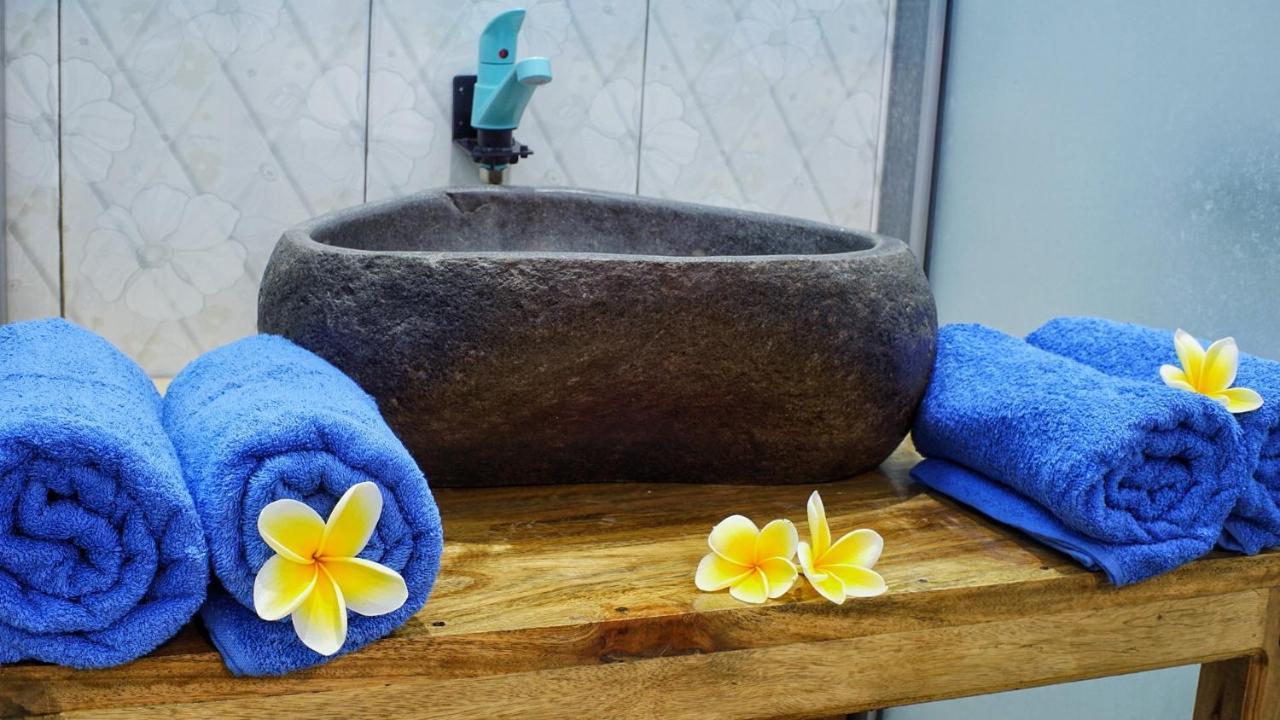 Sentul Hostel Kuta  Kültér fotó