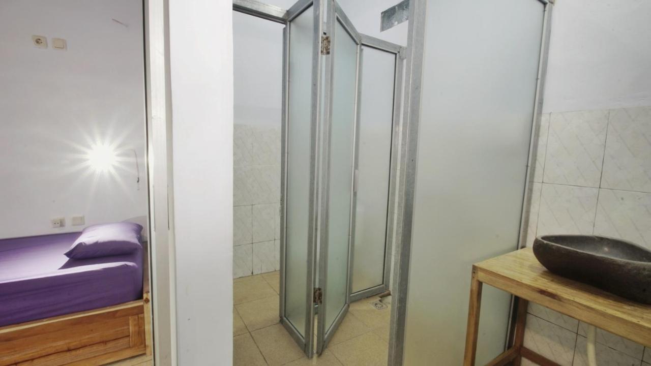 Sentul Hostel Kuta  Kültér fotó