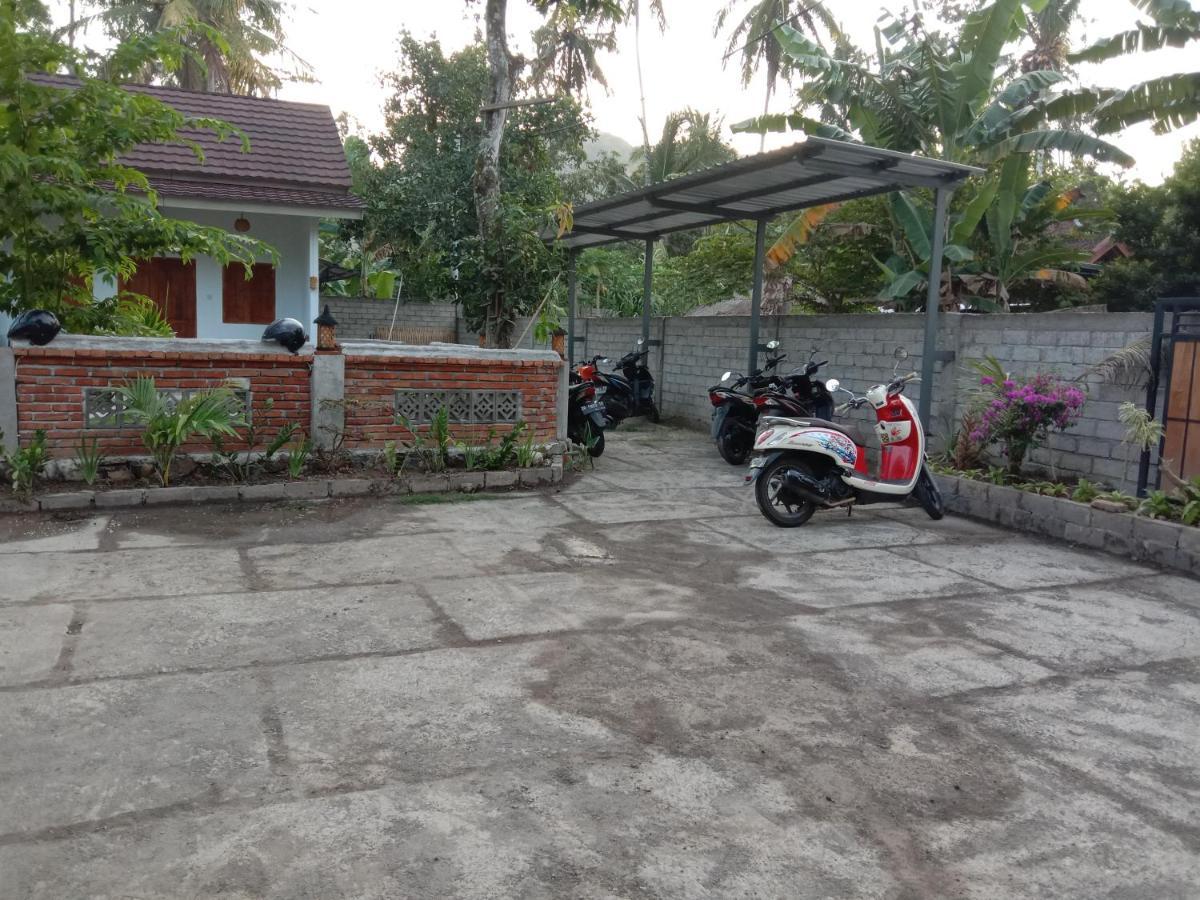 Sentul Hostel Kuta  Kültér fotó