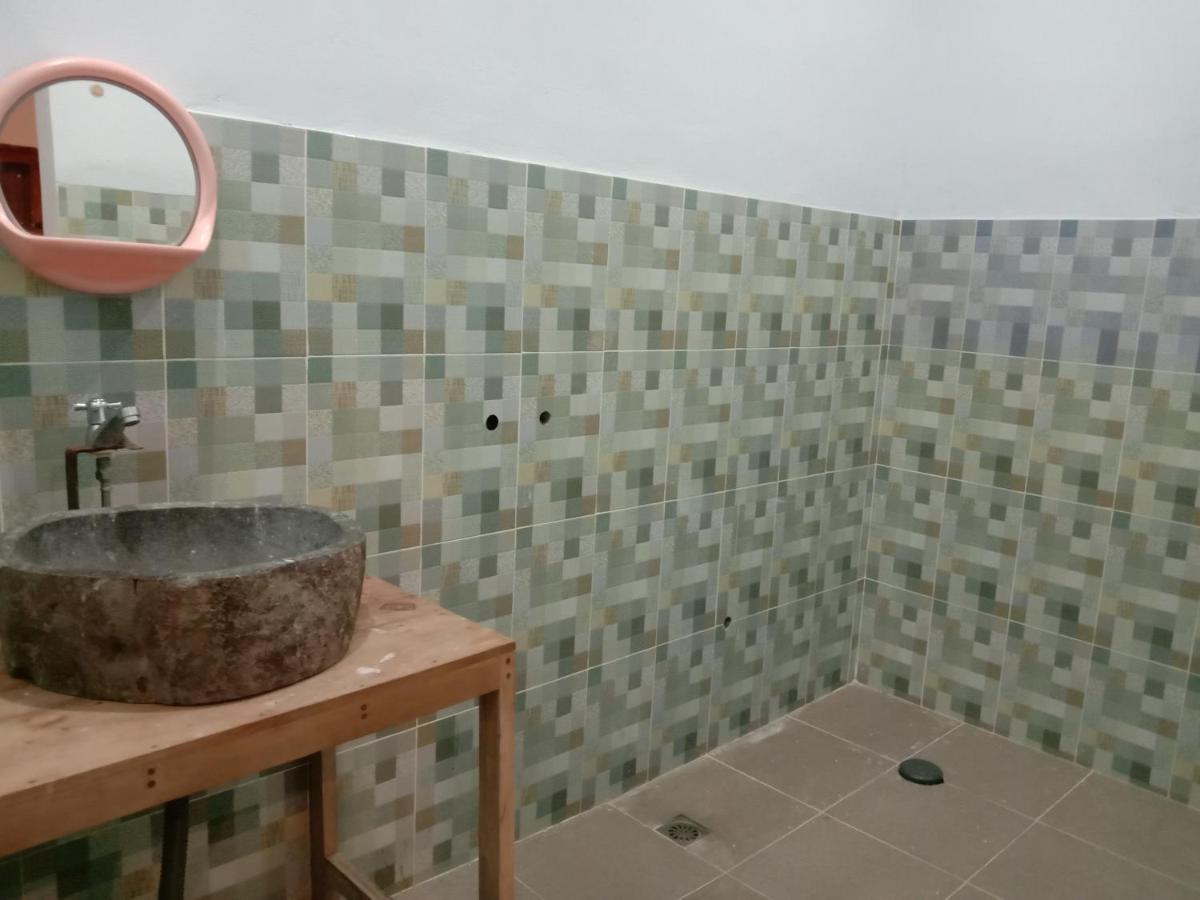 Sentul Hostel Kuta  Kültér fotó