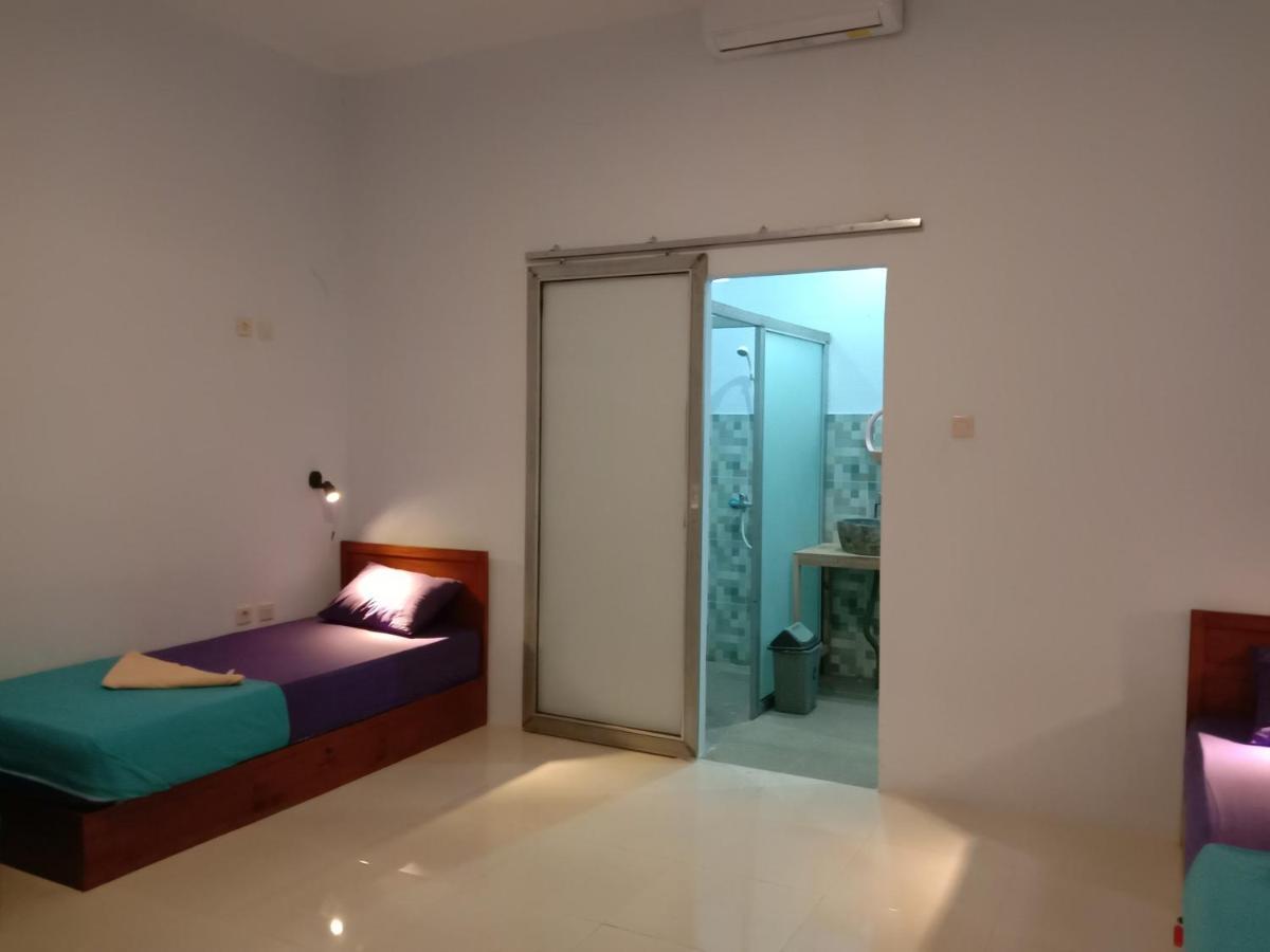 Sentul Hostel Kuta  Kültér fotó