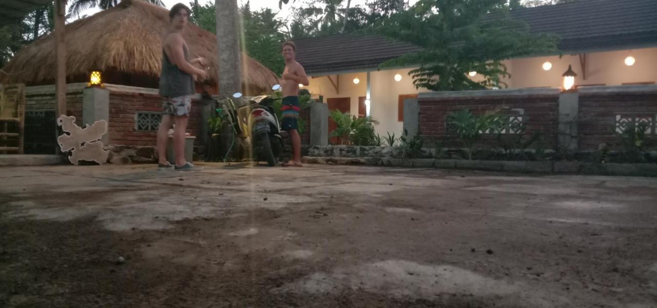 Sentul Hostel Kuta  Kültér fotó
